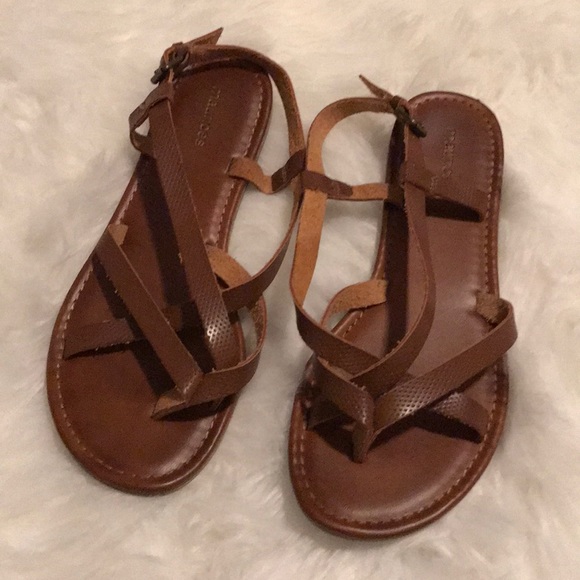 Brown sandals - Picture 1 of 4